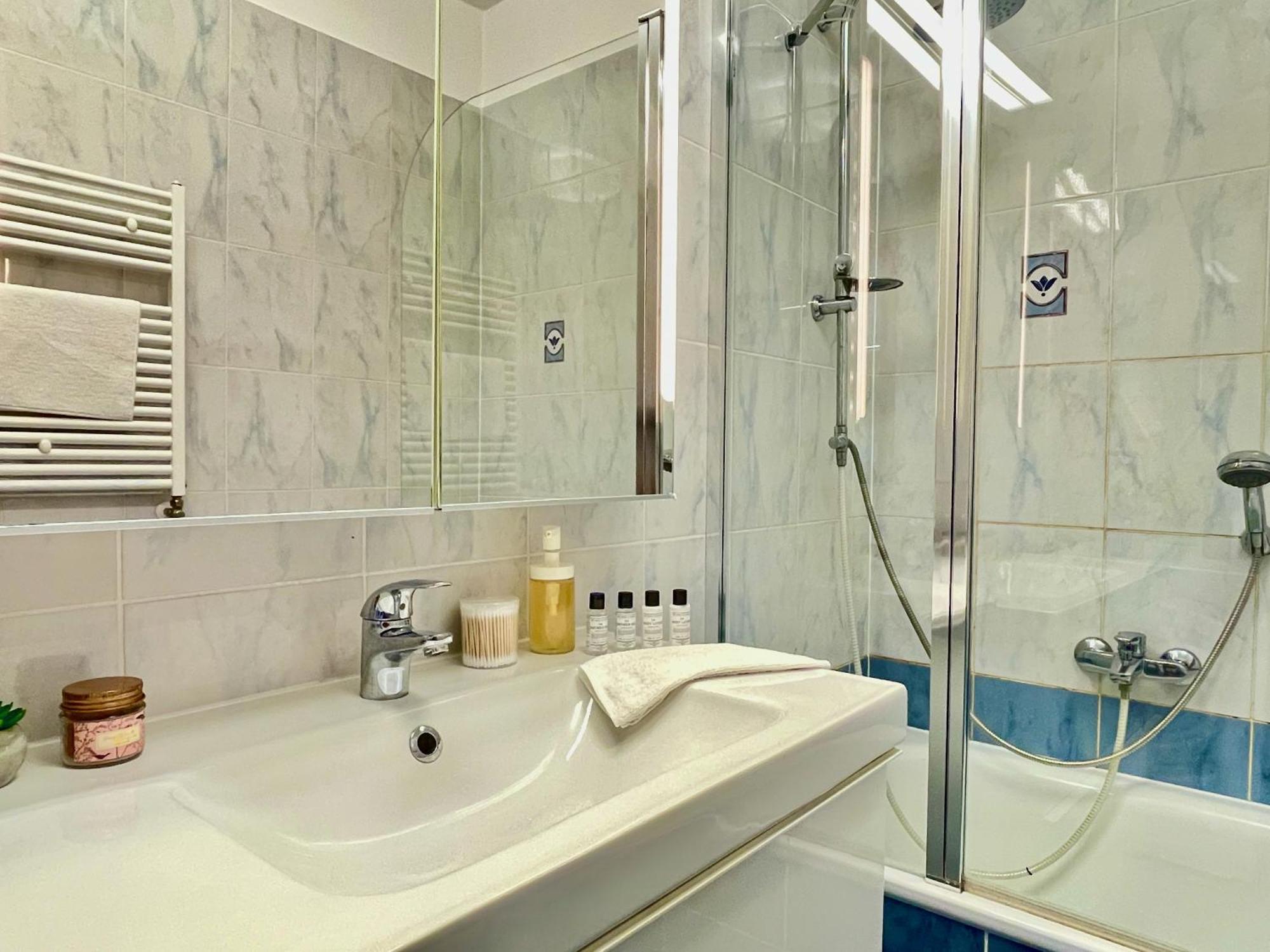 Marina Panorama Apartment & Garage Будапеща Екстериор снимка