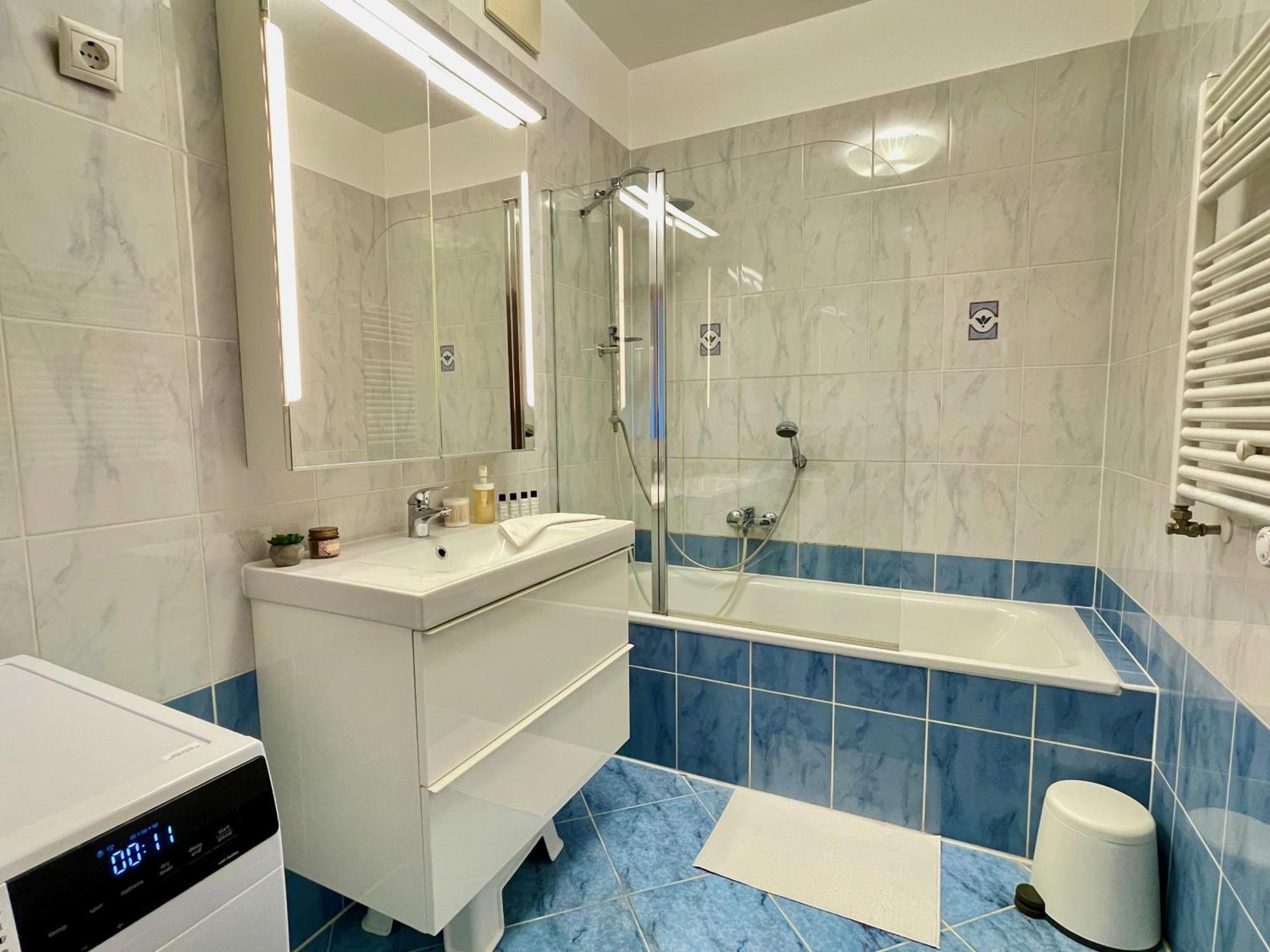 Marina Panorama Apartment & Garage Будапеща Екстериор снимка